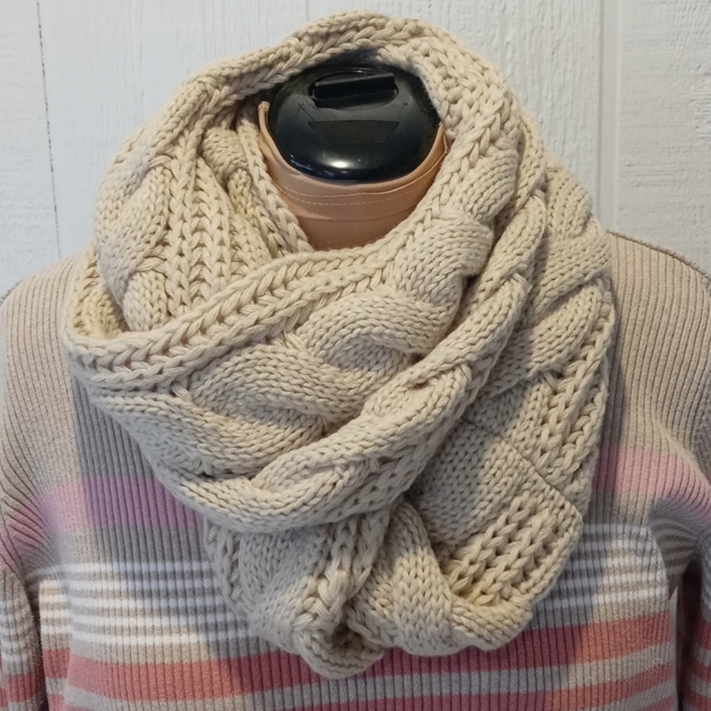 Chunky infinity scarf. Neutral tan warm